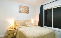 Cozy lakeview guest suite - Apartments