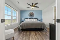 Country Club Cottages - 1703 - Homestays