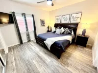 Full amenities in kitchen, bathroom and bedrooms with gym, Pool and Hot Tub - 4-Star