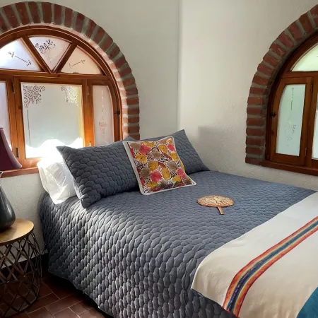 Casa Sunbreak is a beautiful, private hacienda, w/pool, in the center of town