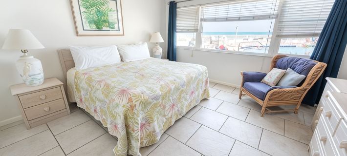 Steps from Pool & Beach, Oceanfront Ground Floor Condo, Unit 106 Hotels in Satellite Beach