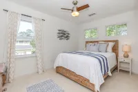 Charleston-area 3BR, Close to Beach or Downtown, Walk to Shem Creek - Kitchens