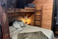 Tin Cantina - Cozy Tiny Cabin Near Red River Gorge - Stargazing & Seclusion - Hytter