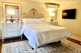 Charming Hydrangea Cottage in Sewickley Village 4bd/1.5 b - 20 min to Pittsburgh