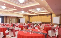 Best World Kindai Hotel - 駐車場