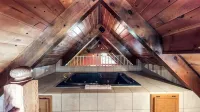 North Lake Lodges & Villas - Homestay