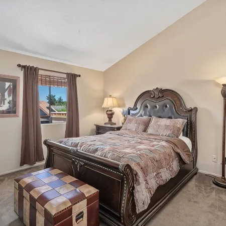 😎🏜️ <br>NEW Beautiful Relaxed Elegant Retreat.2330 sf 4b3b.
