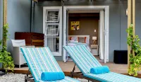 Bloemenzee Boutique B&B - Bed and Breakfasts
