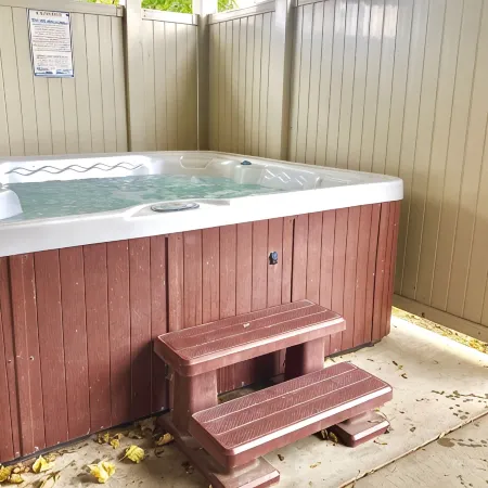 Hot tub, Campfire ring and great location!