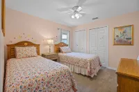 Very Clean & Spacious! Pool, Game Room, BBQ, 2 King Masters--Close to Disney! - balcony