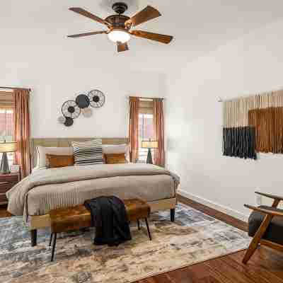 Designer Home in the Heart of Historic Dripping Springs-The Murray House Rooms