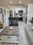 Crossroads to Pickwick Cabin SMOOTH SAILING - 3-Star