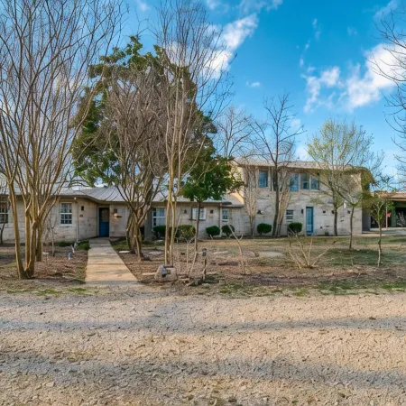 Wine Country Compound I Pool & Hot Tub I Club House and Casita!