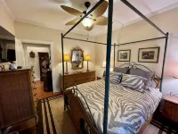 2.8 Miles to Downtown Highlands, Easy Access - 4-Star