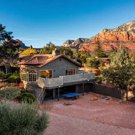 Uptown Sparks - Wow Views! 5Br 5BA, Pool, Spa, GamesRm, Walk into Uptown