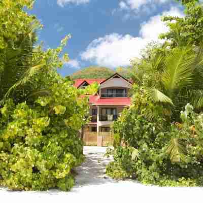 L'Hirondelle Self Catering Guest House Hotel Exterior