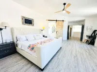 Desert Blooms: Heated Pool & Spa - Winter Oasis - Holiday bungalows