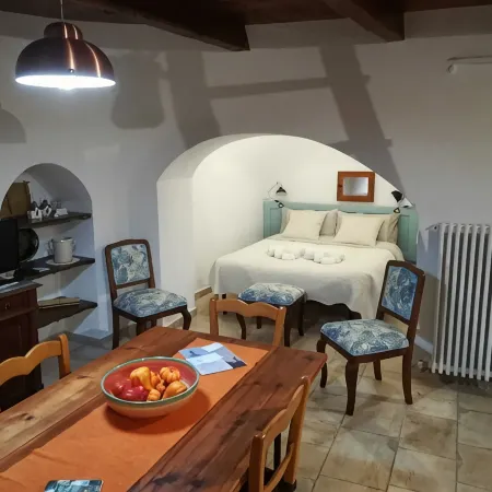 Trullo alleyway, central with private garden