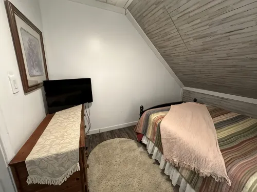 Large Home near Great Smoky Mountains and Knoxville - WiFi