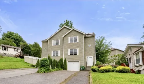 Beautiful two-story home close to downtown worcester 5beds-4bedroom - 3-Star