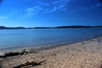 Fabulous Patio View Overlooking The Main Channel Of Table Rock Lake - プール
