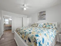 Crystal Coast Paradise: Oceanfront Home with Stunning Views, West, Emerald Isle! - ビーチサイド