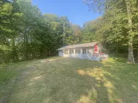 Beautiful Sunset Beach Lake House on Lake Chetac - Wi-Fi