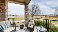 Lavish Tranquil No-Steps Oasis - Boutique