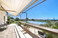 New: Wonderful villa with sea view, infinity pool, padel court - vue mer