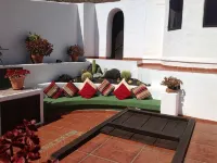 Spectacular rental home - Ocean and mountain view. Heated pool. Sleeps 6 - Private Pools