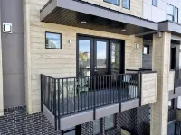 Luxury Downtown Spacious 3 bedroom New Modern Townhome - balcon