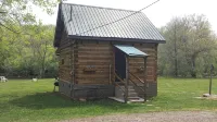 Glory Days Riverfront Authentic Restored 1800s Log Cabin Near Gem Mines - Chalets