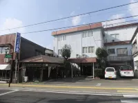Ryokan Senju - parking