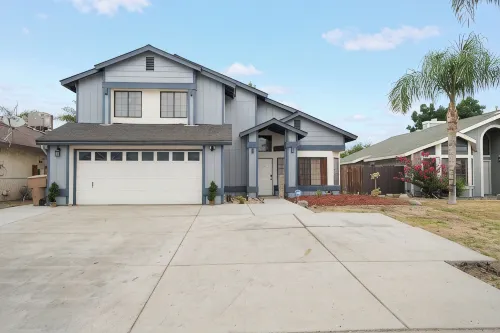 Spacious 4-Bd 2.5BTH Corporate Housing Near Hwy 99 with Plenty of Parking - Boutique