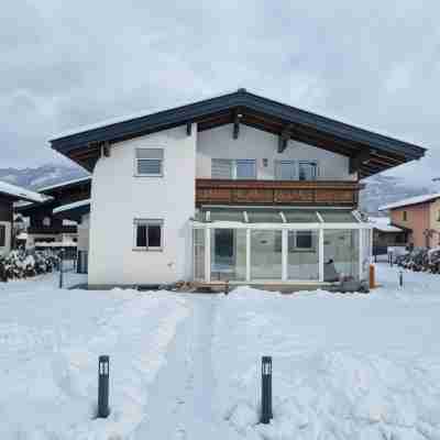 Spa Chalet by we Rent Hotel Exterior