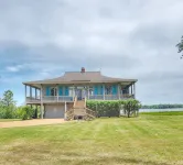 Beach House on Chesapeake Bay! - Boutique