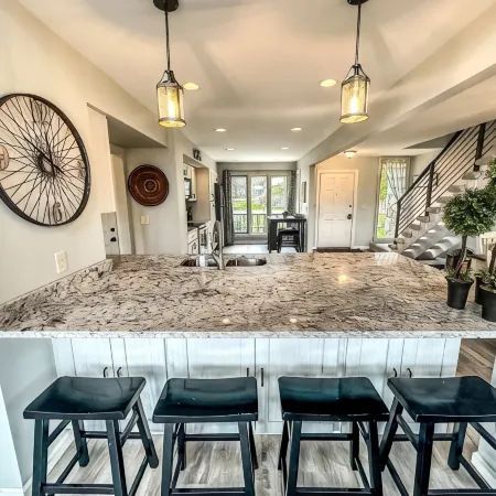 New! Hilltop House in the Canyon