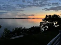 Pelican Lake Beautiful 5 bedroom - Chalets