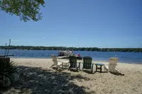 Beautiful lakefront vacation property in Mashpee - Wi-Fi