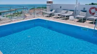 Topcity Hostel & Suites - С бассейном