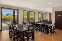 The Leavenworth Lodge - Swimming Pool, Pickleball - Alppimaja