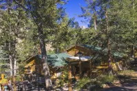 Pine Haven Resort - parking
