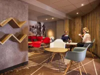 Ibis Arles - صديق للحيوانات الاليفة