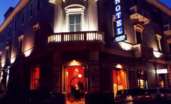 Hotel Alba - Housity