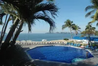 Hotel Acapulco Malibu Hotels in Acapulco