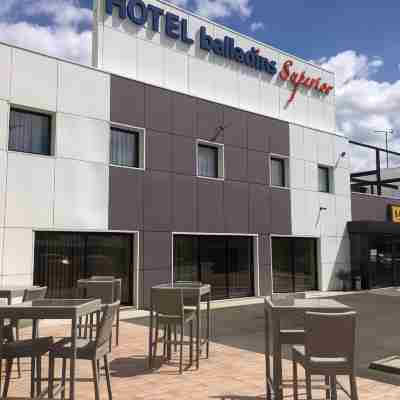 HOTEL PACIFIC HOTEL Hotel Exterior