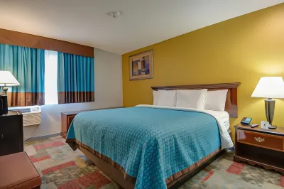 Vagabond Inn Executive Hayward Hotels near Chabot College