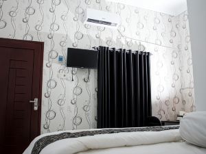 Samar Wulu Guest House Syariah Mitra RedDoorz near Ketapang