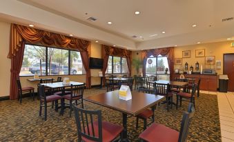 Comfort Inn & Suites Las Vegas - Nellis