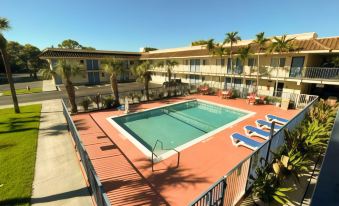 Motel 6 Riviera Beach, FL